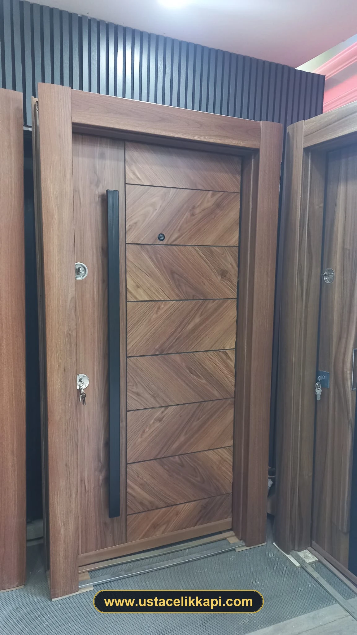 USTA Titanyum Zırhlı Çelik Kapı - Model #15 İstanbul Çelik Kapı Satış & Garantili Montajı