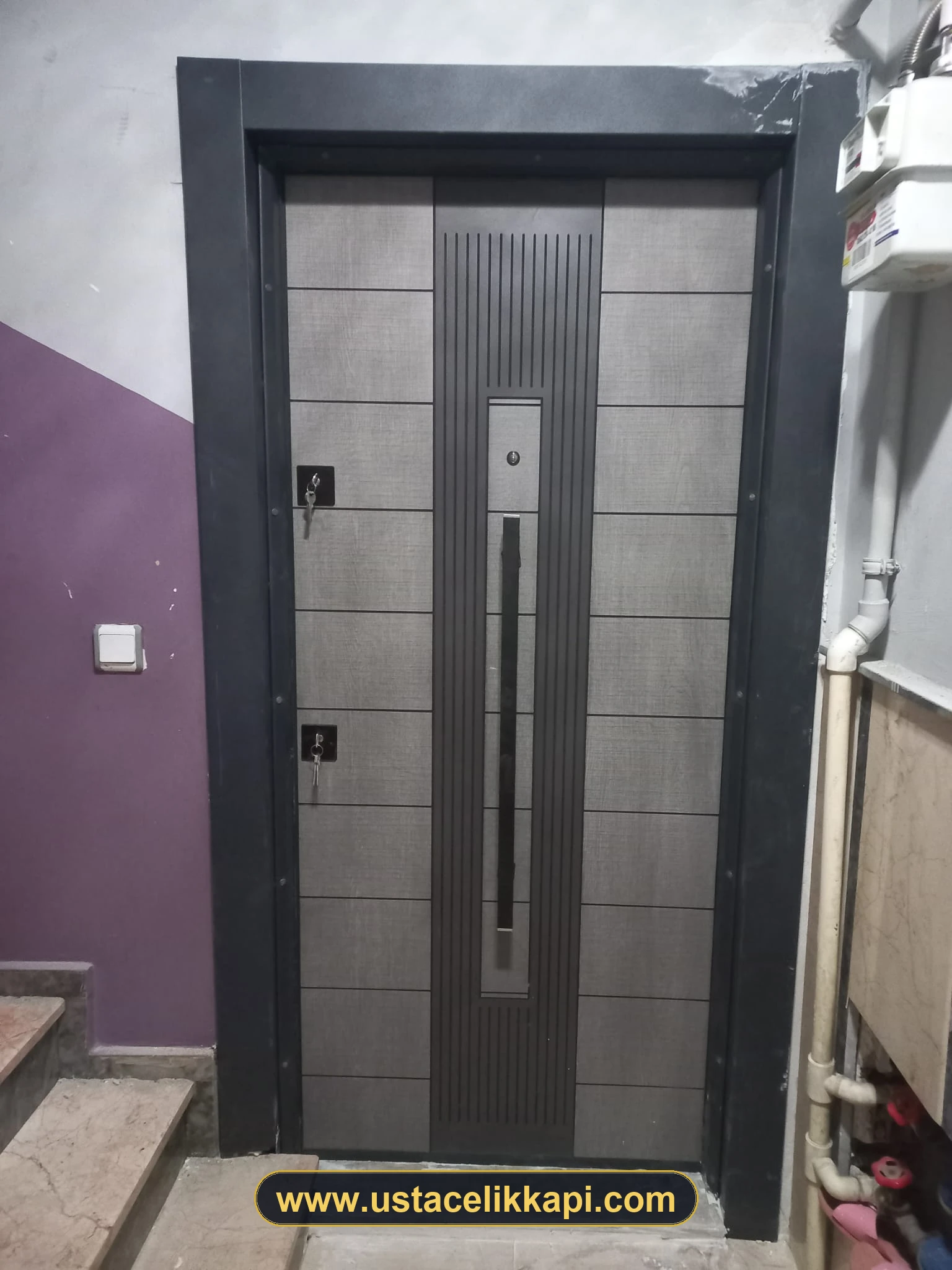 USTA Siyah & Ahşap Kombin Kapı - Model #23 İstanbul Çelik Kapı Satış & Garantili Montajı