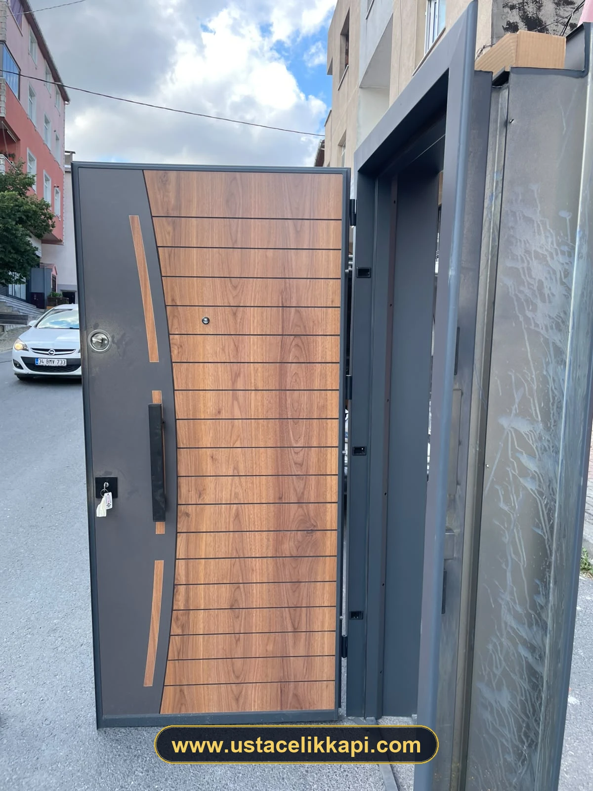 USTA Grand Villa Giriş Kapısı - Model #4 İstanbul Çelik Kapı Satış & Garantili Montajı